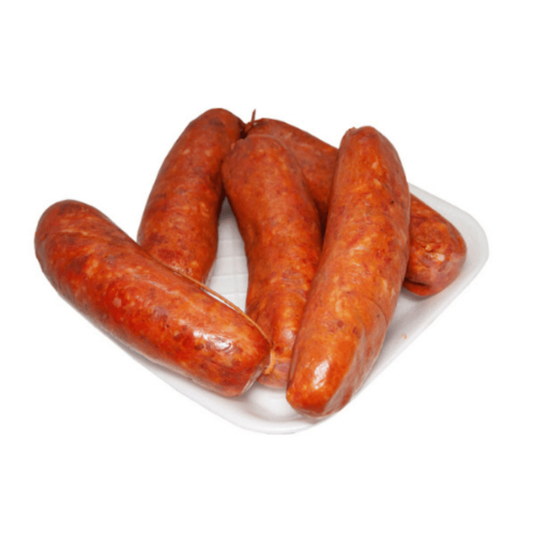 Chorizo rojo El Chorizo Rojo es un embutido clásico y versátil, elaborado con una mezcla de carne de cerdo cuidadosamente seleccionada, combinada con pimentón, ajo, especias tradicionales y un toque de chiles secos que le otorgan su característico color r