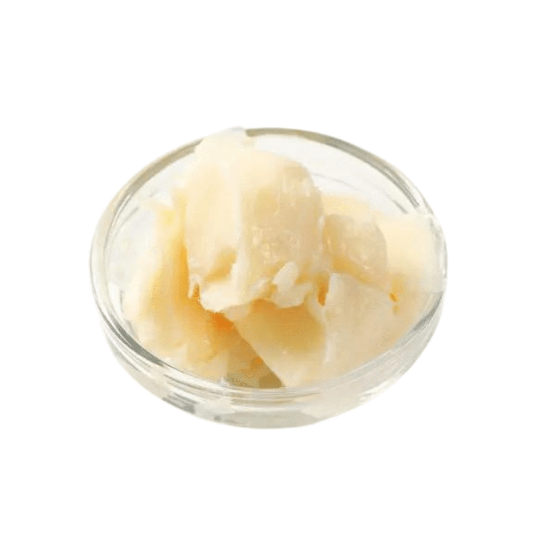 Manteca de cerdo La Manteca de Cerdo es una grasa natural obtenida del cerdo, ampliamente utilizada en la cocina tradicional por su versatilidad y capacidad para realzar el sabor de los platillos. Su textura cremosa y suave la hace ideal tanto para freír